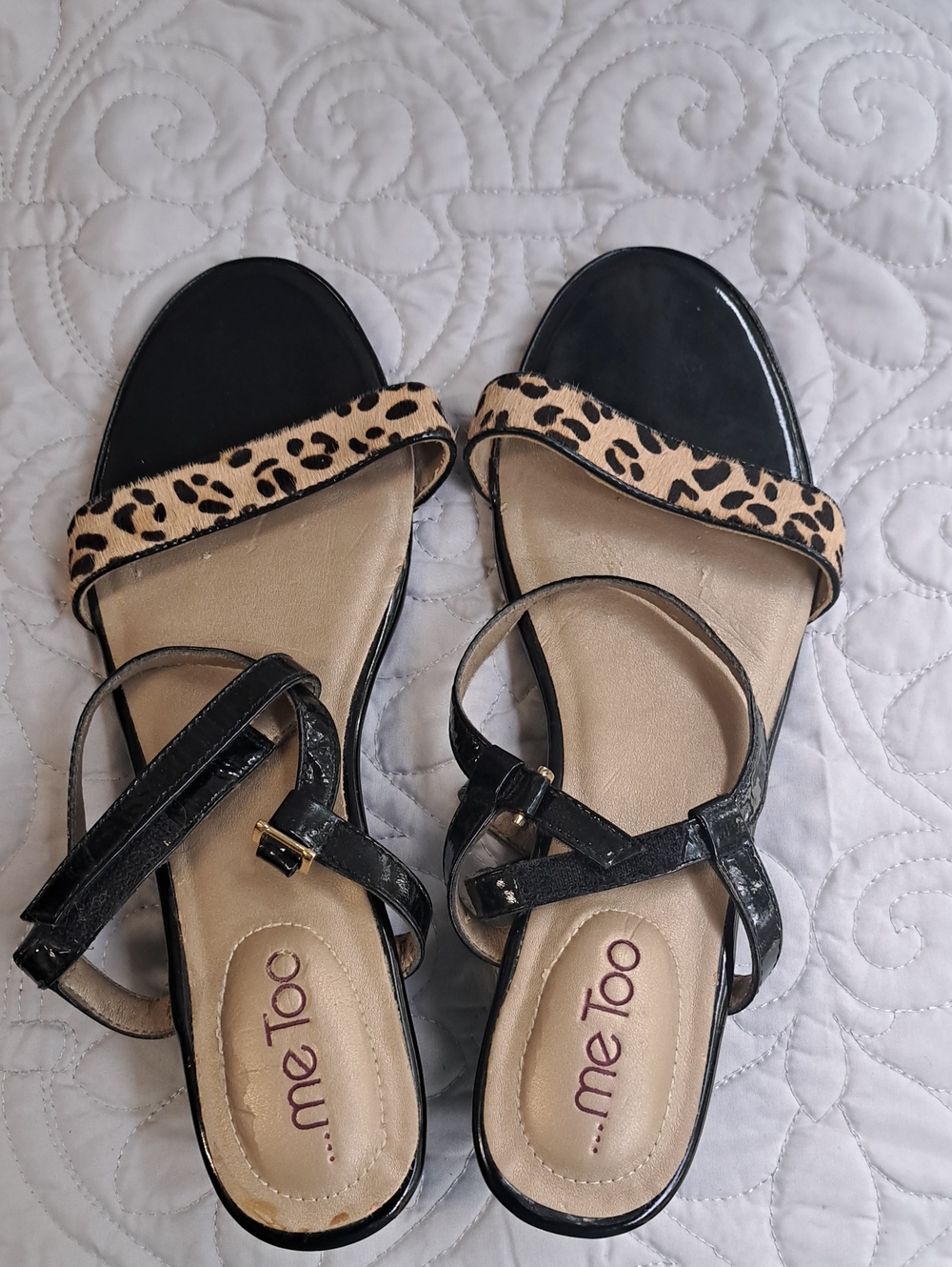 me too Black Sandals with Leopard Print Strap